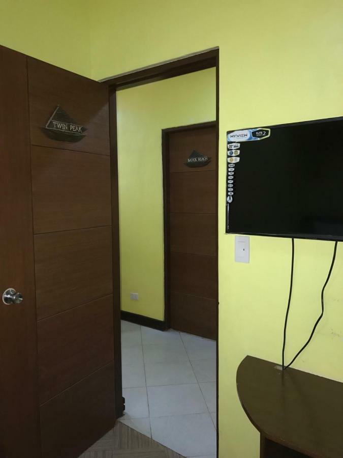 Luis Bay Travellers Lodge Coron Exterior photo